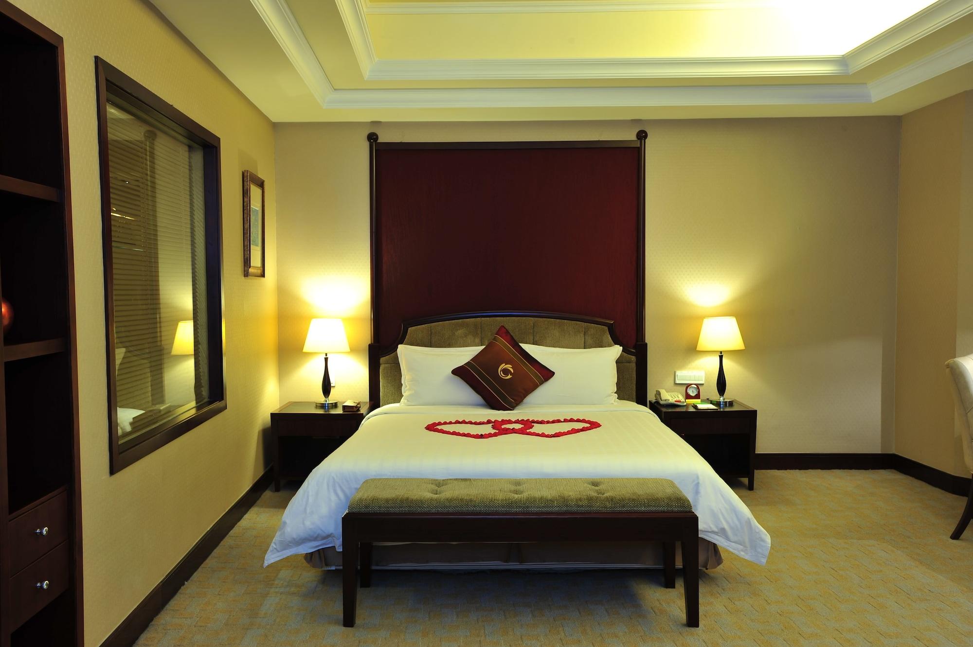The Royal Marina Plaza Hotel Canton Esterno foto