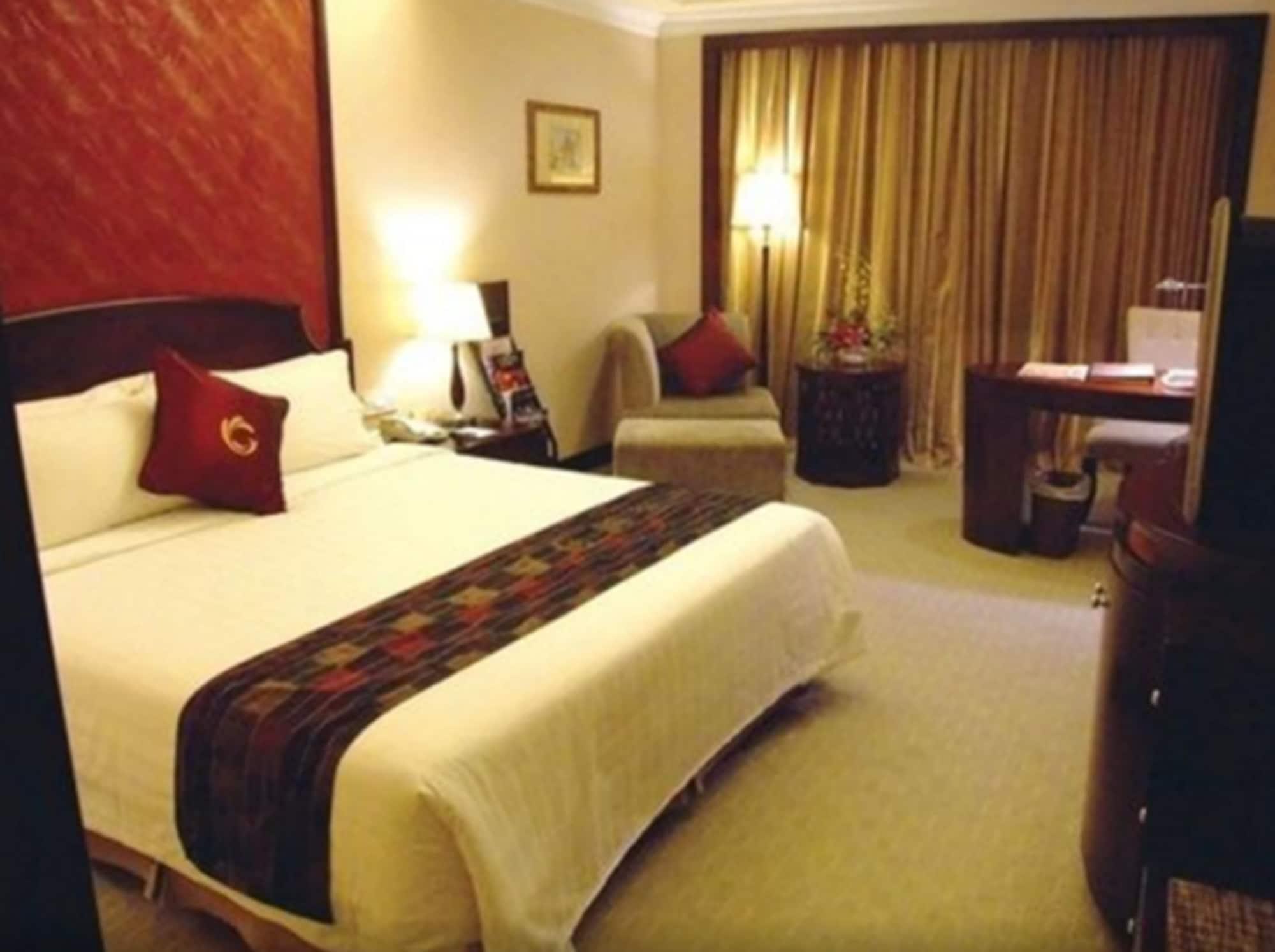 The Royal Marina Plaza Hotel Canton Esterno foto