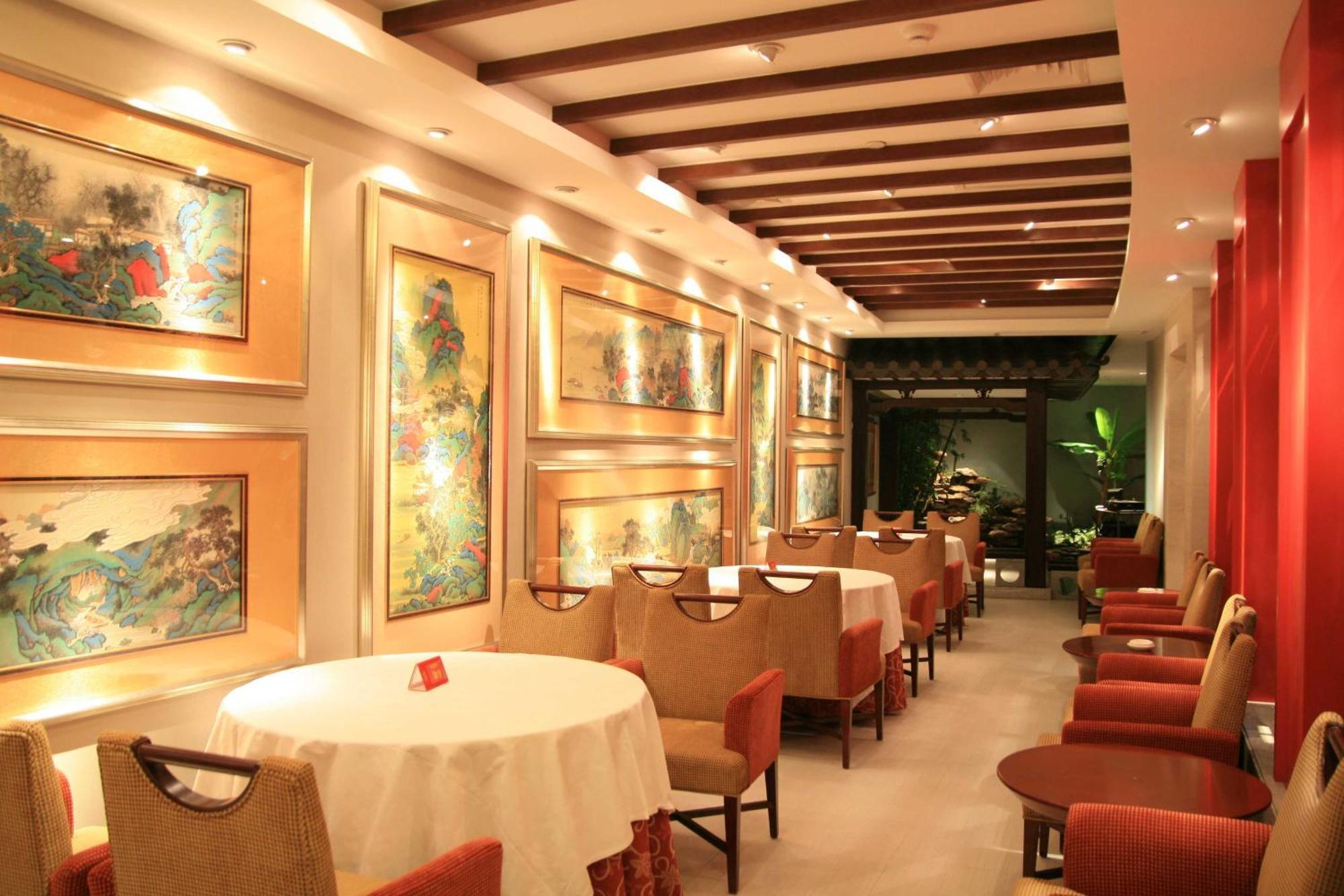 The Royal Marina Plaza Hotel Canton Esterno foto