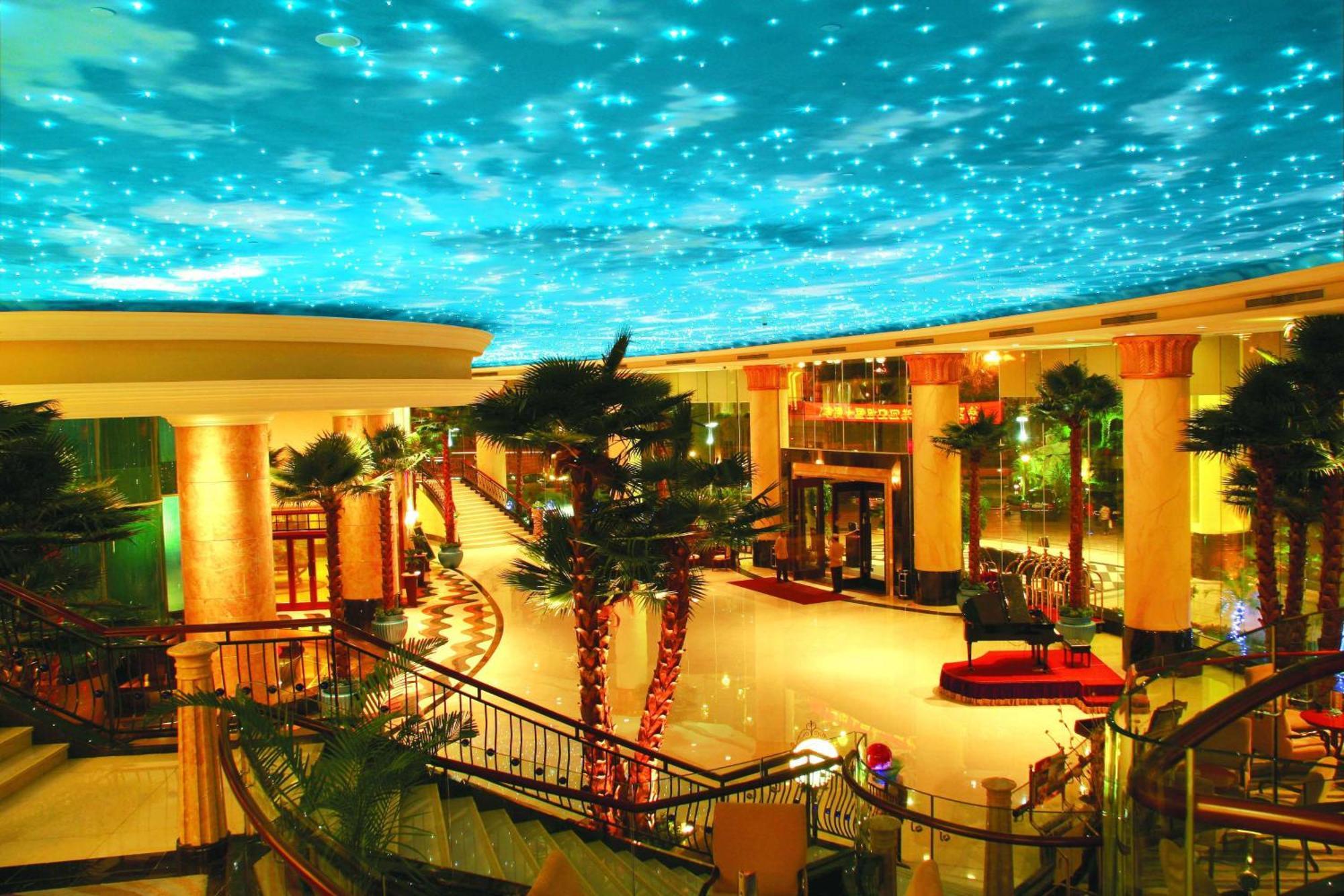 The Royal Marina Plaza Hotel Canton Interno foto