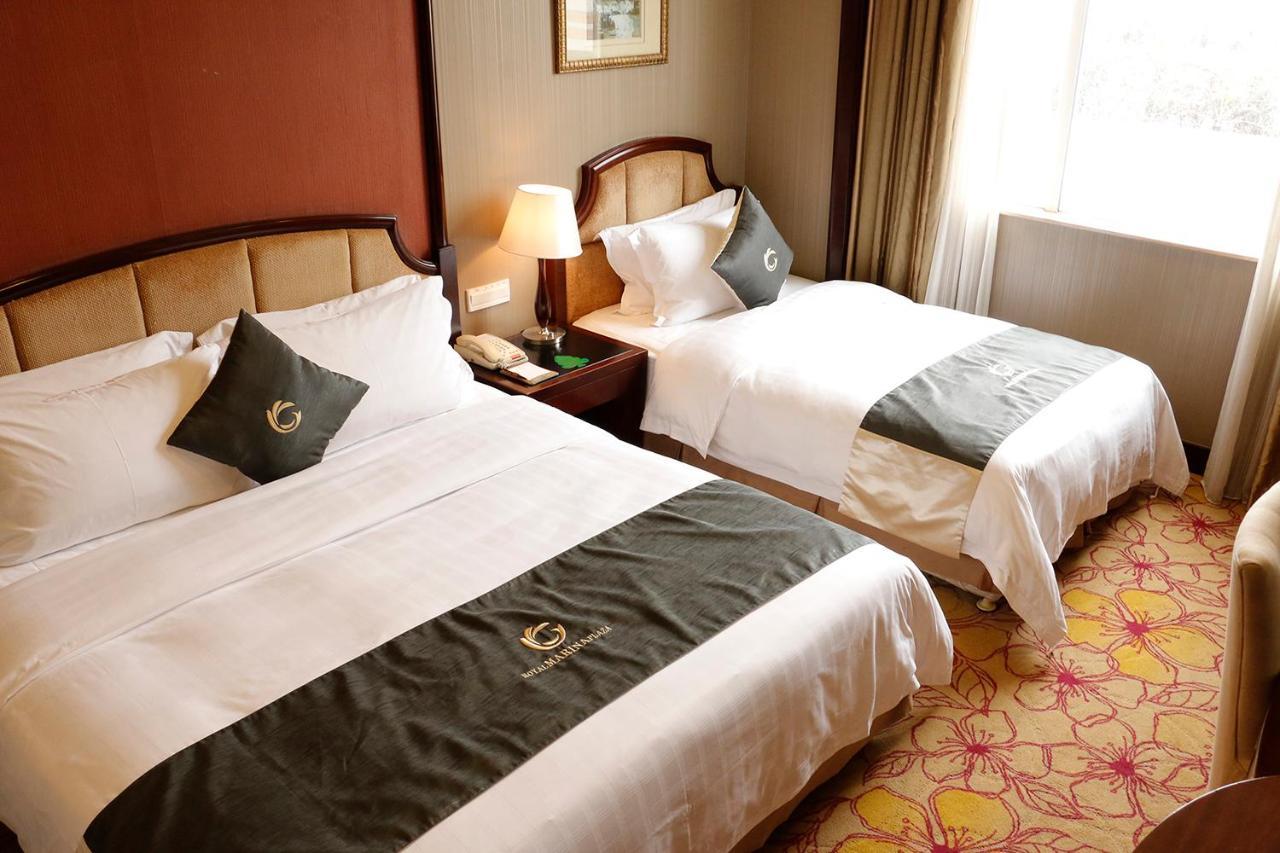 The Royal Marina Plaza Hotel Canton Esterno foto